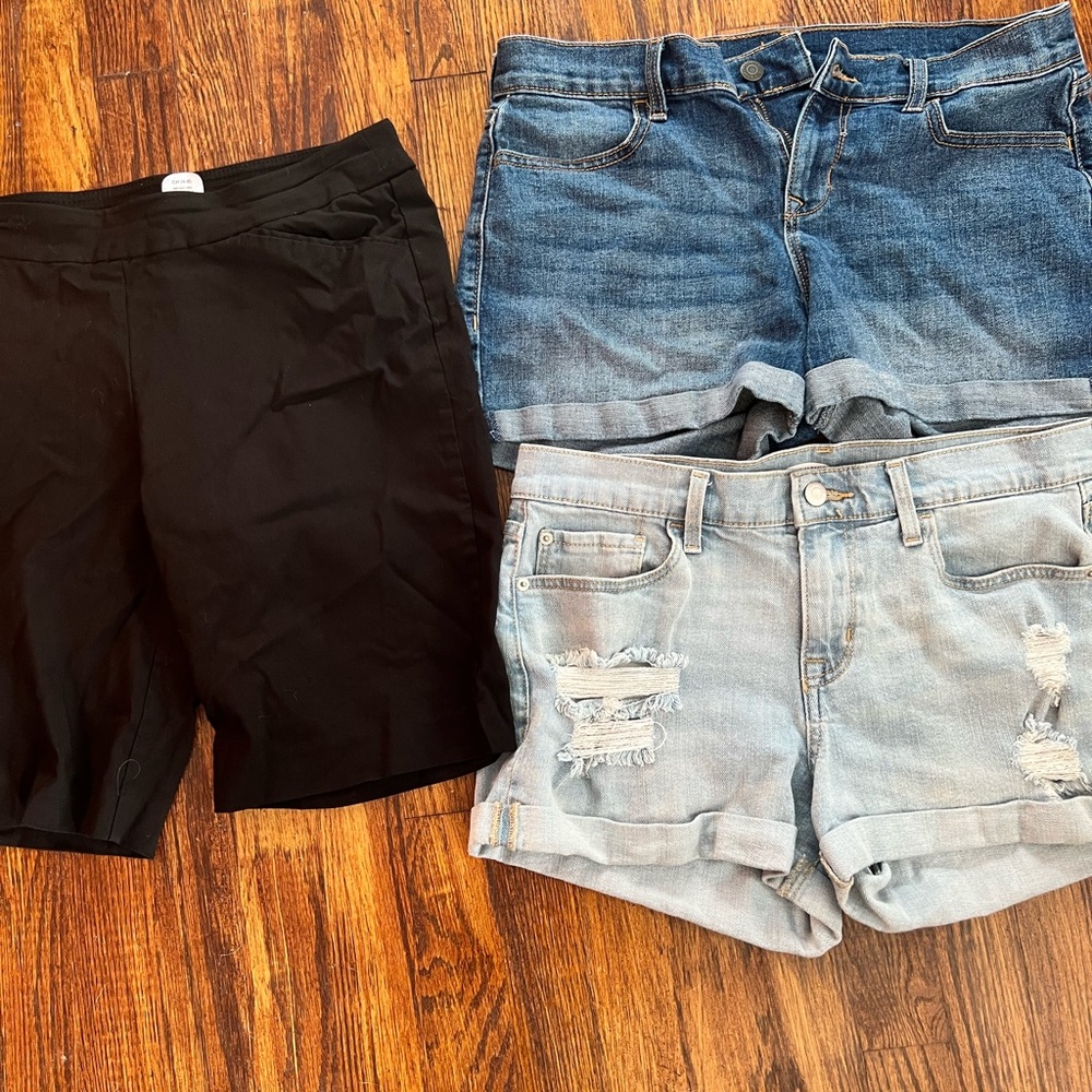 3 Pairs of shorts!